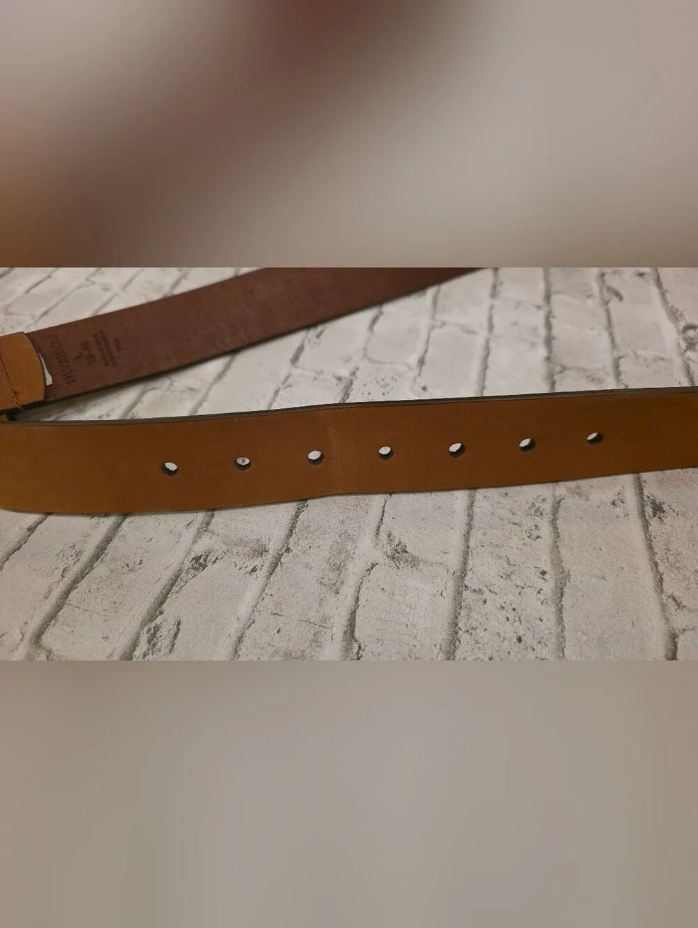 Men's Logo Embosses Levi's Brown Leather Belt with Metal Buckle